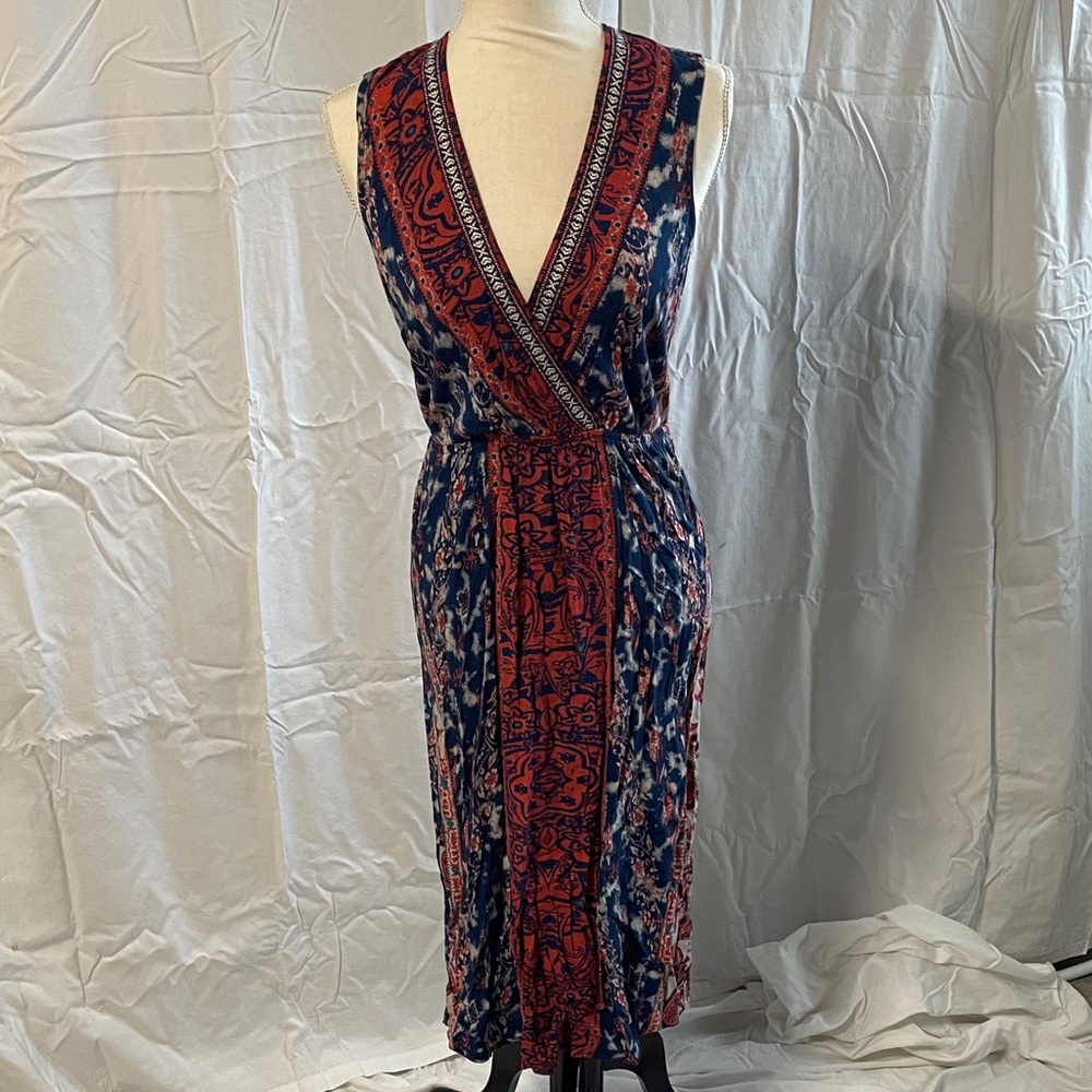 Floral V/Crossover Front Dress